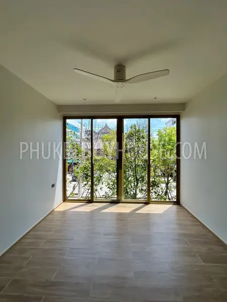 LAG22904: 1-Bedroom Resale Apartment 400m from Bang Tao Beach in Laguna Area. Photo #9