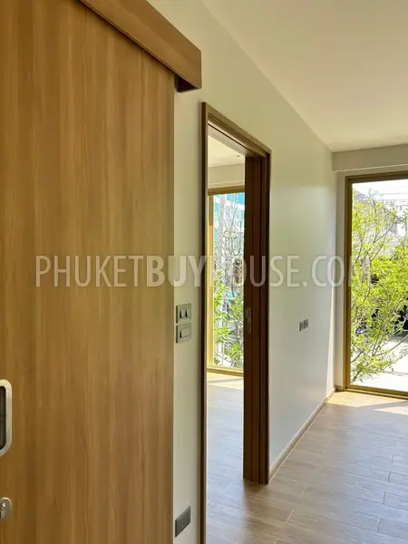 LAG22904: 1-Bedroom Resale Apartment 400m from Bang Tao Beach in Laguna Area. Photo #14