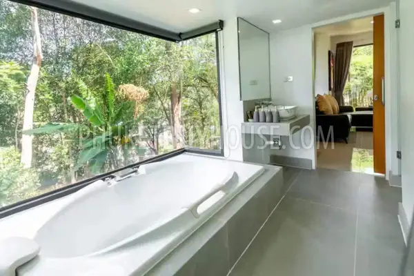 KAM22907: Sea View Pool Villa for Sale with Full Renovation and Privacy in Kamala Hills. 照片 #20
