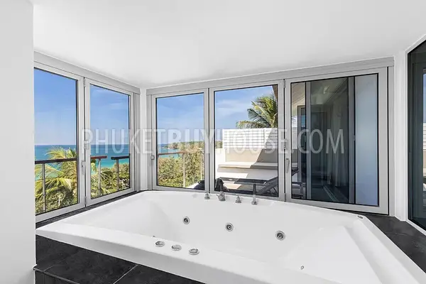 SUR22908: Sea View Villa Steps from Surin Beach with Gym, Spa and Sunset Pool. 照片 #4