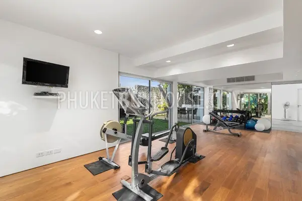 SUR22908: Sea View Villa Steps from Surin Beach with Gym, Spa and Sunset Pool. 照片 #10