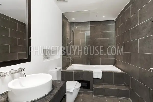 SUR22908: Sea View Villa Steps from Surin Beach with Gym, Spa and Sunset Pool. 照片 #12