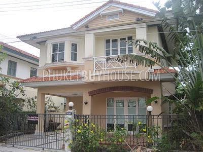 CHA1846: 3 Bedroom house in gated community with 24 hour security in Chalong Phuket. Photo #7