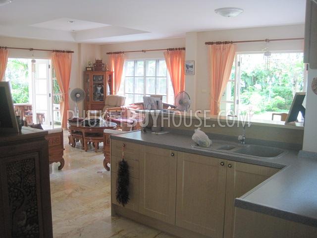 CHA1848: Beautiful large 3 bedroom house with big garden, swimming pool in Chalong Phuket for sale. Photo #9