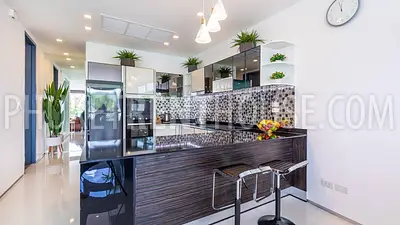 PAT17682: Ocean Front 3 Bedroom Private Pool Villa in Patong. Photo #8