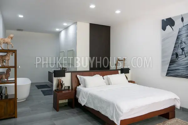 BAN22923: Ground-Floor Condo with Private Pool, Fully Renovated, 350m to Bang Tao Beach. Photo #11