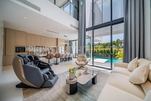 CHA21886: Gorgeous 4 Bedroom Villa In Chalong. Photo #11