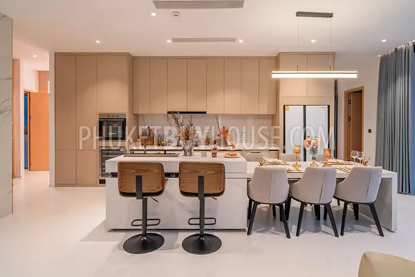 CHA21886: Gorgeous 4 Bedroom Villa In Chalong. Photo #12