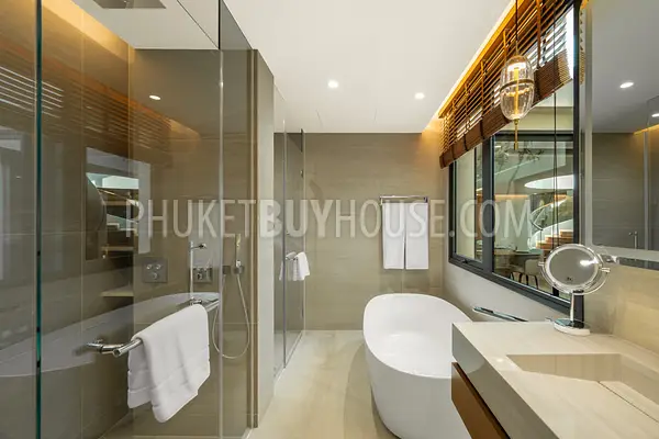 BAN7073: Ultimate Sea Front Living at Bang Tao Beach Villa. Photo #8