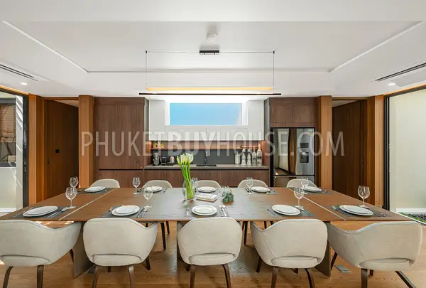 BAN7073: Ultimate Sea Front Living at Bang Tao Beach Villa. Photo #10