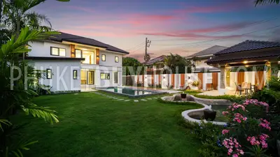 TAL22945: 4-Bedroom Pool Villa with Lovely Garden and Dual Master Suites for Sale in Thalang. 照片 #1