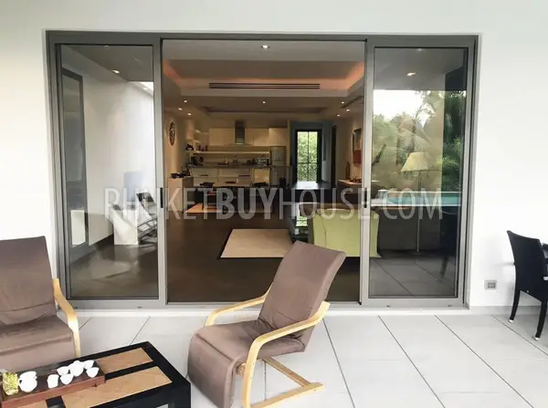 BAN22361: Sophisticated 2-Bedroom Condo with Private Pool, Steps from Bang Tao Beach. Photo #6