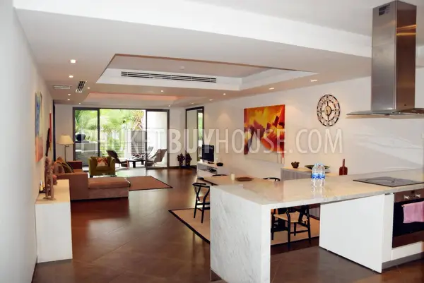 BAN22361: Sophisticated 2-Bedroom Condo with Private Pool, Steps from Bang Tao Beach. Photo #16