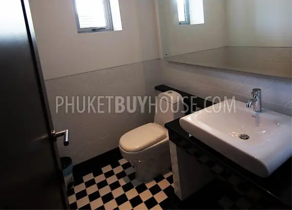 BAN22361: Sophisticated 2-Bedroom Condo with Private Pool, Steps from Bang Tao Beach. Photo #29