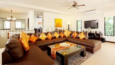 NAI10542: 8 Bedroom Villa (sleeping 19 guests) with Private Pool near the beach. Photo #3