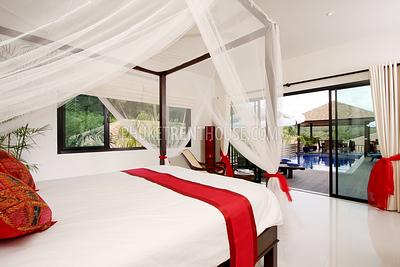 NAI10546: Luxurious 6 bedrooms villa Platina with private pool in Nai Harn. Photo #21