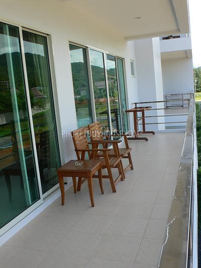 BAN2095: Fully furnished one bedroom unit the luxe at 4 star resort Bang Tao Tropical residence. Photo #8