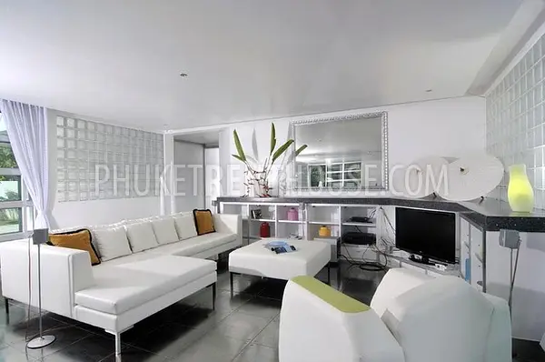 RAW12270: Exclusive and Luxury 4 Bedroom Pool Villa in Rawai. Photo #2