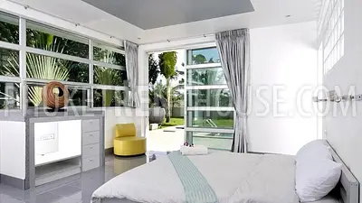 RAW12270: Exclusive and Luxury 4 Bedroom Pool Villa in Rawai. Photo #7