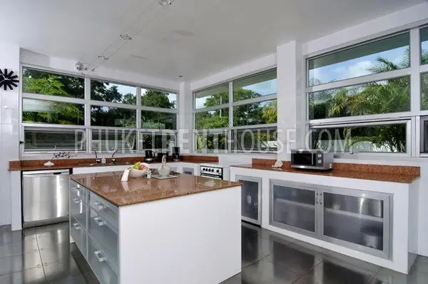 RAW12270: Exclusive and Luxury 4 Bedroom Pool Villa in Rawai. Photo #9