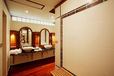 PAT11865: Luxury 2-Bedroom Villa in Patong. Photo #28