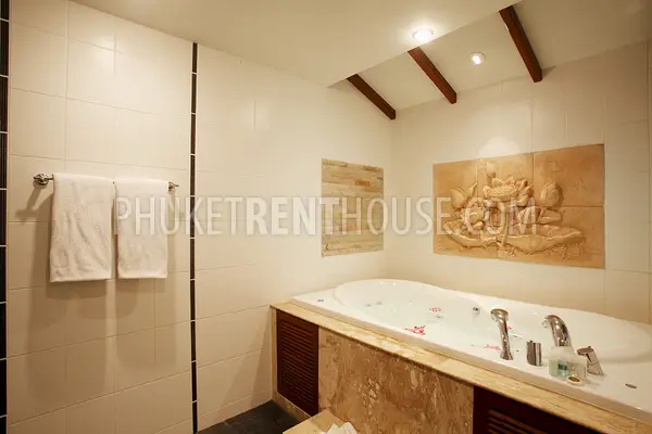 PAT11867: Luxury Sea View 4-Bedroom Villa. Photo #32