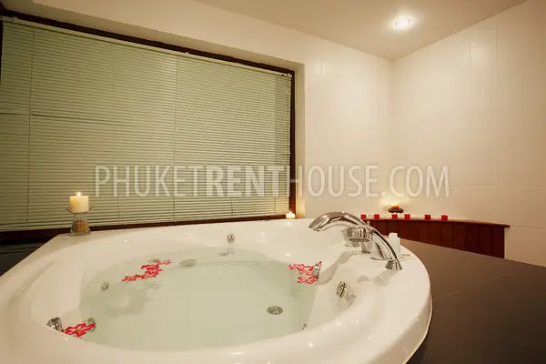 PAT11867: Luxury Sea View 4-Bedroom Villa. Photo #39