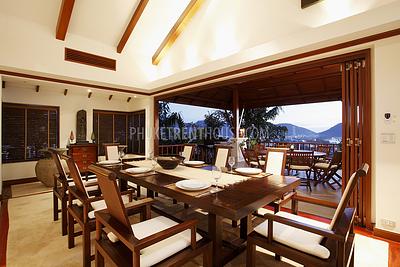 PAT11869: Luxury 4 Bedroom Villa with Sea View in Patong. Photo #4