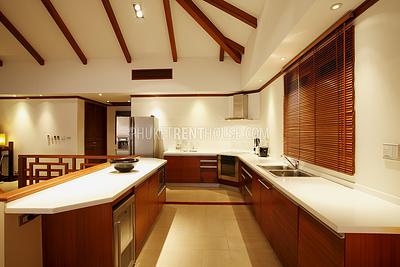 PAT11869: Luxury 4 Bedroom Villa with Sea View in Patong. Photo #5