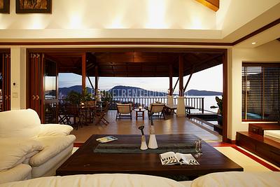 PAT11869: Luxury 4 Bedroom Villa with Sea View in Patong. Photo #17