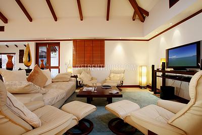 PAT11869: Luxury 4 Bedroom Villa with Sea View in Patong. Photo #9