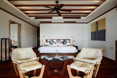 PAT11869: Luxury 4 Bedroom Villa with Sea View in Patong. Photo #27