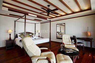 PAT11869: Luxury 4 Bedroom Villa with Sea View in Patong. Photo #20
