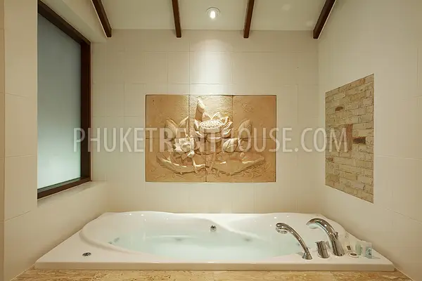 PAT11869: Luxury 4 Bedroom Villa with Sea View in Patong. Photo #29