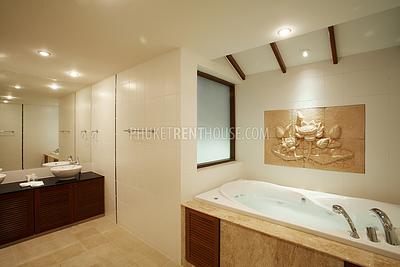 PAT11869: Luxury 4 Bedroom Villa with Sea View in Patong. Photo #30