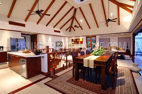PAT11875: 3-bedroom piece of luxury minutes away from the heart of Phuket nightlife. Fotoğraf #16