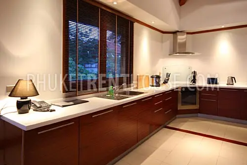 PAT11875: 3-bedroom piece of luxury minutes away from the heart of Phuket nightlife. Fotoğraf #17