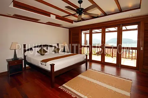 PAT11875: 3-bedroom piece of luxury minutes away from the heart of Phuket nightlife. Fotoğraf #34