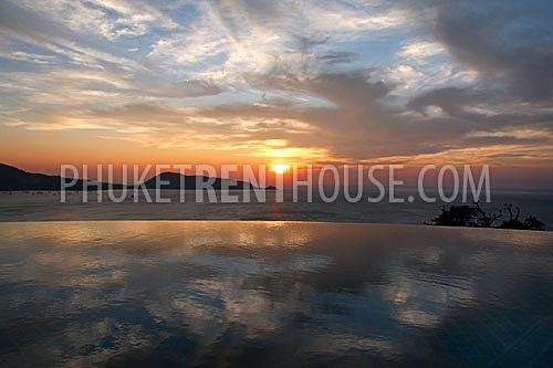 PAT11880: 4-Bedroom Villa overlooking Patong Bay. Photo #25