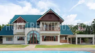 CHA22967: Newly Renovated Resort-Style Villa. Photo #9