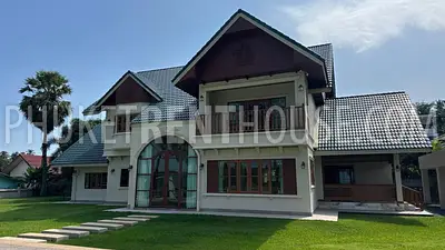 CHA22967: Newly Renovated Resort-Style Villa. Photo #19