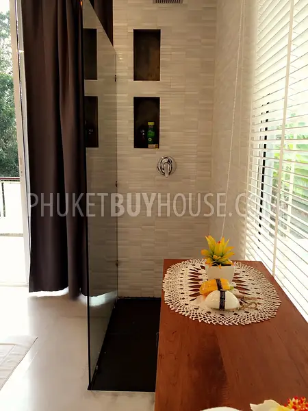 CHA2317: Luxury 3 bedroom Villa with private swimming pool and elegant sunbathing area in Chalong. Photo #5