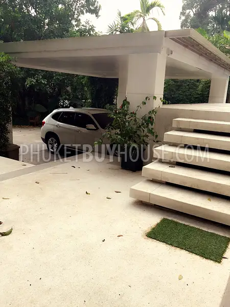 CHA2317: Luxury 3 bedroom Villa with private swimming pool and elegant sunbathing area in Chalong. Photo #12