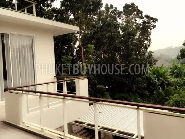 CHA2317: Luxury 3 bedroom Villa with private swimming pool and elegant sunbathing area in Chalong. Photo #18