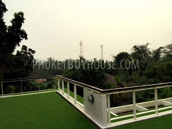 CHA2317: Luxury 3 bedroom Villa with private swimming pool and elegant sunbathing area in Chalong. Photo #20