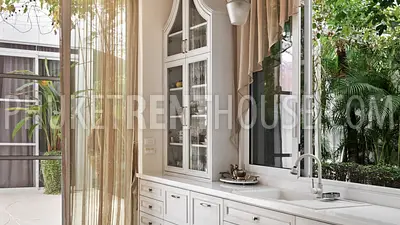 RAW22968: Spacious 6-Bedroom Family Residence. Fotoğraf #33