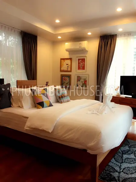 CHA2317: Luxury 3 bedroom Villa with private swimming pool and elegant sunbathing area in Chalong. Photo #24