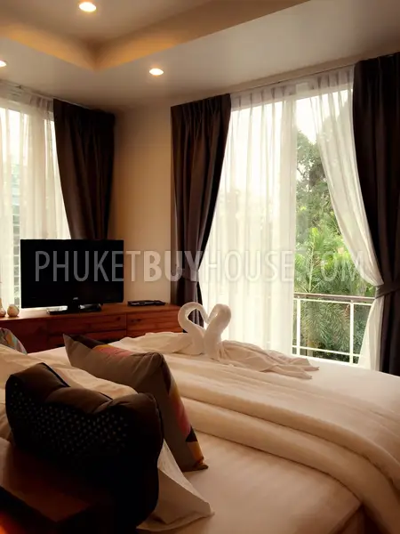 CHA2317: Luxury 3 bedroom Villa with private swimming pool and elegant sunbathing area in Chalong. Photo #33