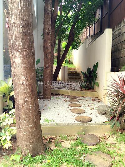CHA2317: Luxury 3 bedroom Villa with private swimming pool and elegant sunbathing area in Chalong. Photo #34