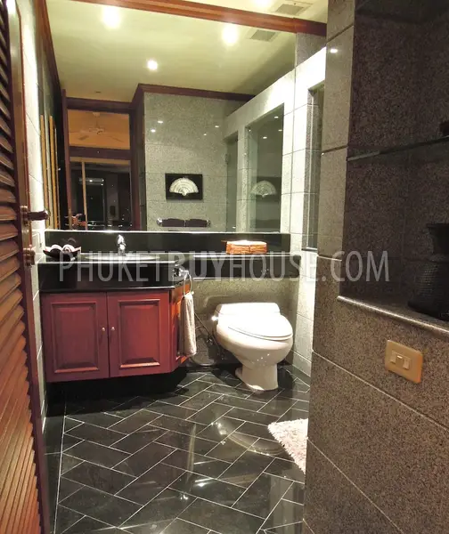 PAT2363: Luxury 2-storey Villa For Sale in Patong. Photo #12